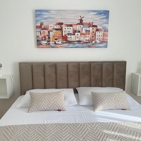 Apartments Javorska Kaštela Pokój zdjęcie